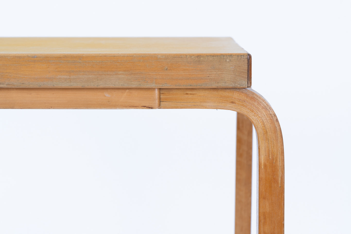 Alvar Aalto | Table yellow linoleum