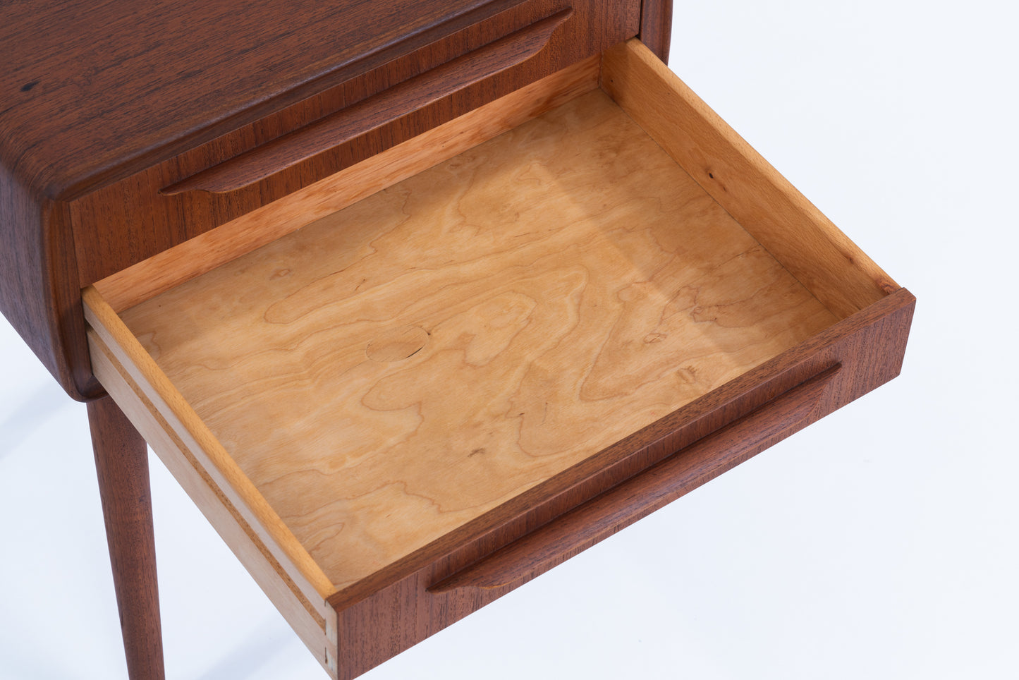 Johannes Andersen | chest teak