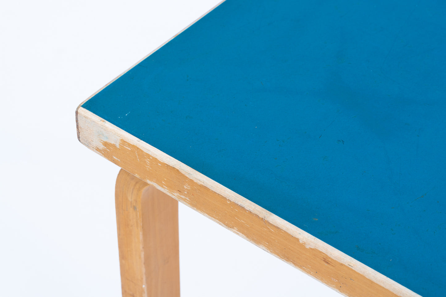 Alvar Aalto | Table blue linoleum