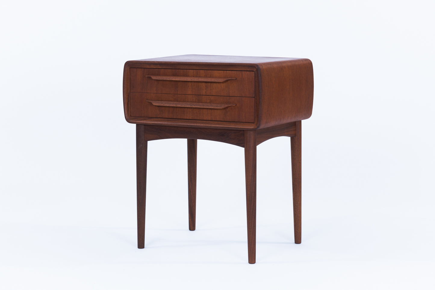 Johannes Andersen | chest teak