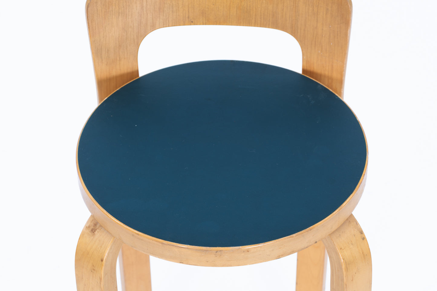 Alvar Aalto | K65 high chair blue linoleum
