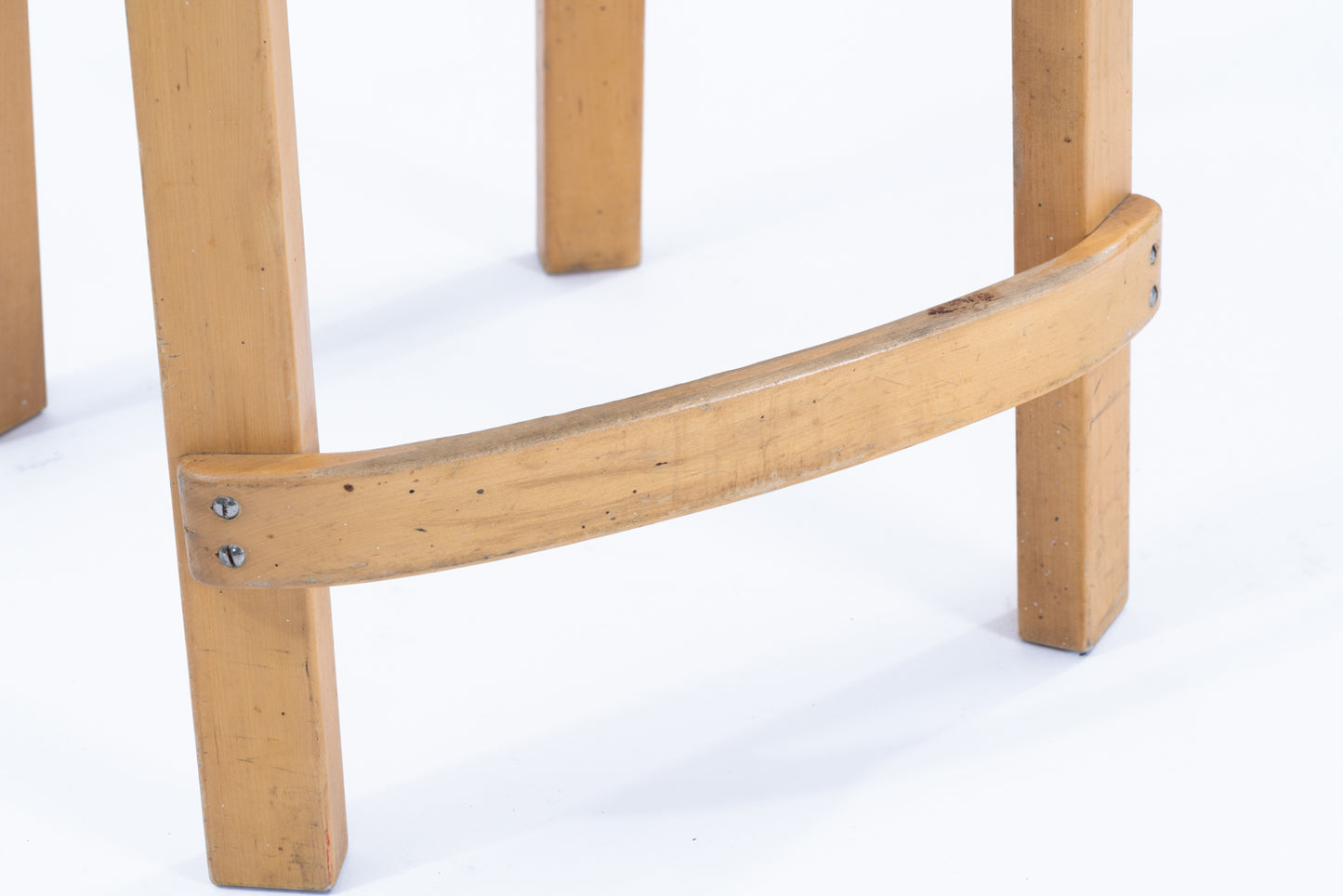 Alvar Aalto | K65 high chair blue linoleum