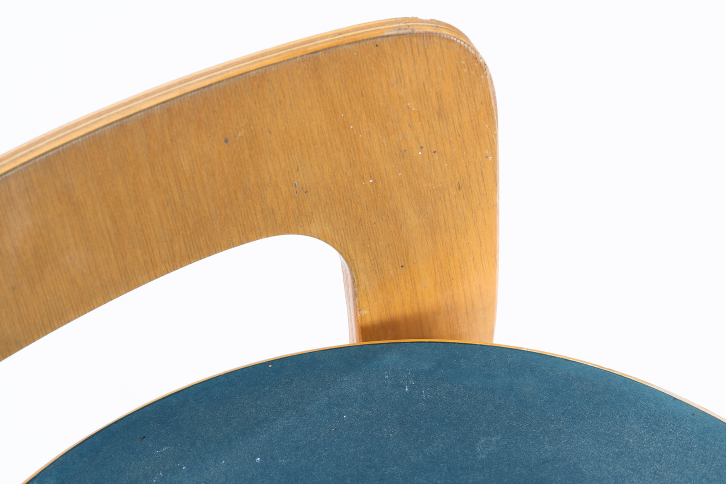 Alvar Aalto | K65 high chair blue linoleum
