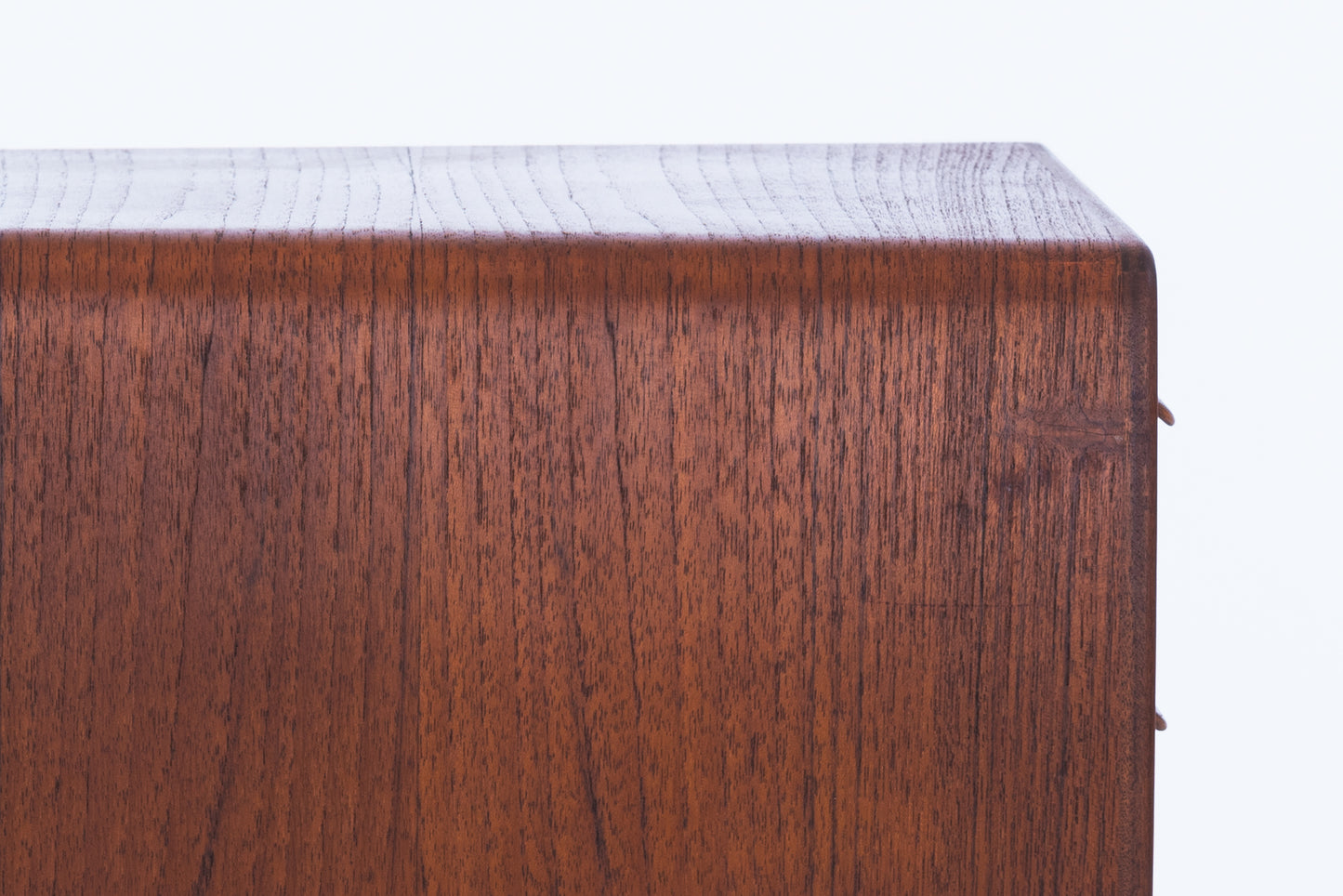 Johannes Andersen | chest teak