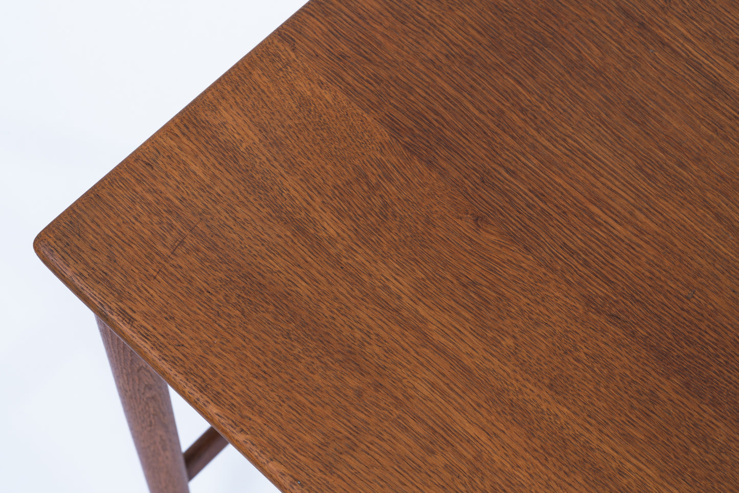 Hans J Wegner | AT40 nest table oak
