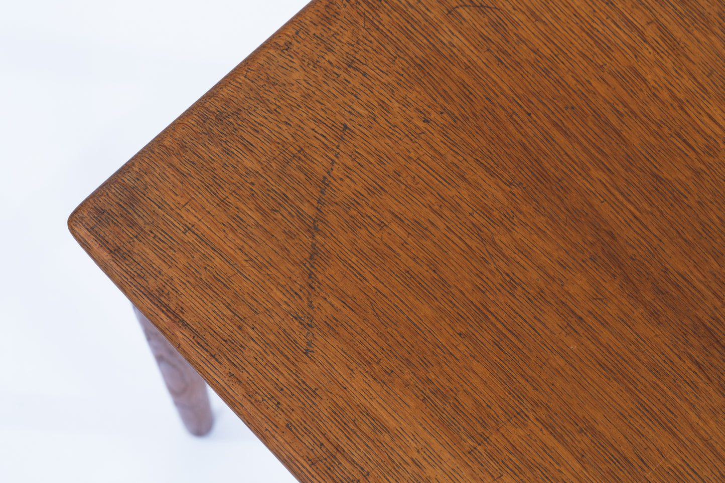 Hans J Wegner | AT40 nest table oak