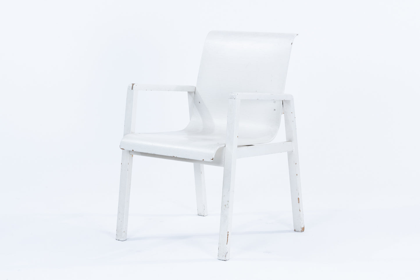 Alvar Aalto | 51 / 403 Hallway arm chair & 907b table set white paint