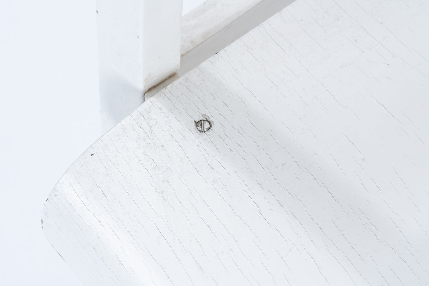 Alvar Aalto | 51 / 403 Hallway arm chair & 907b table set white paint
