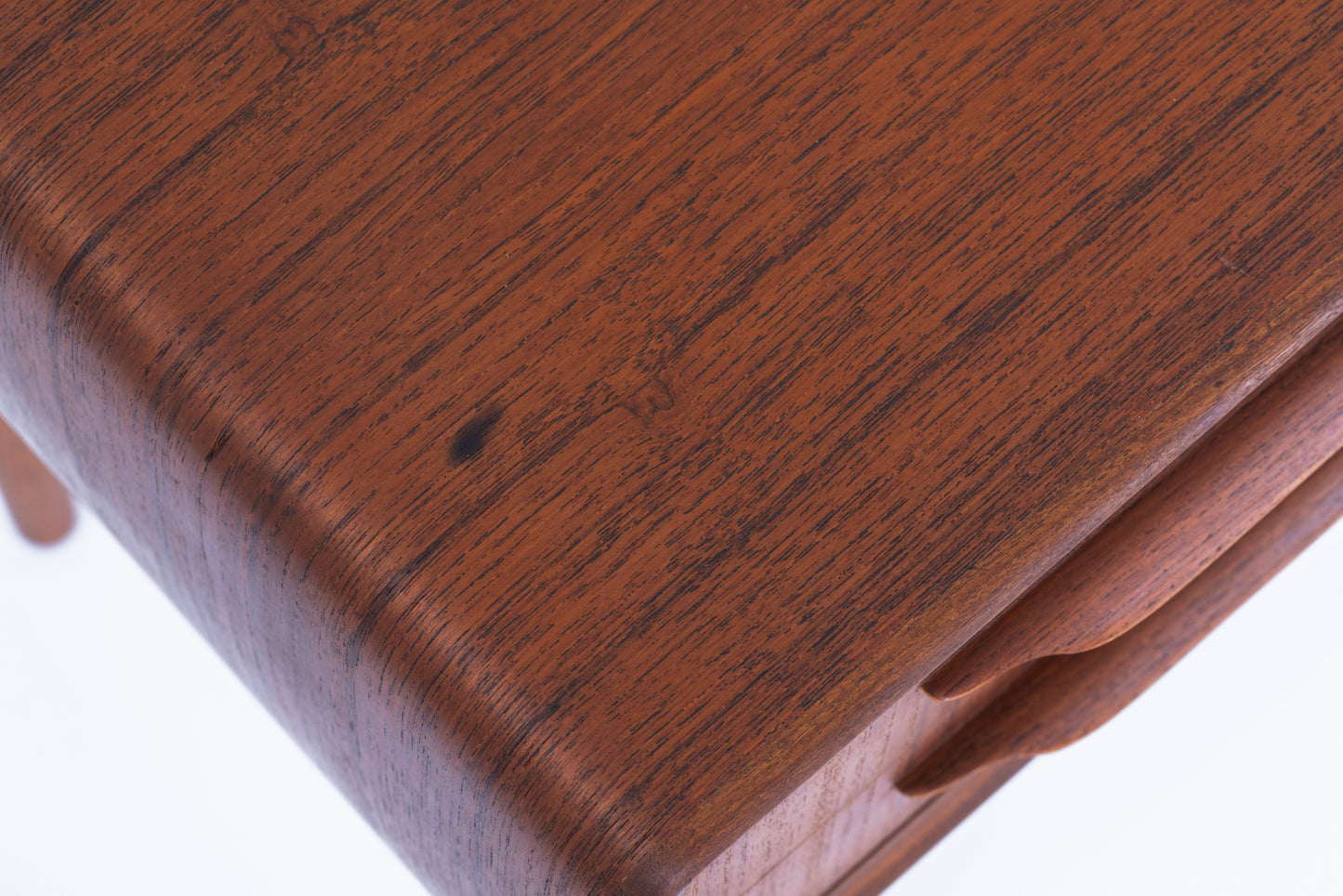 Johannes Andersen | chest teak