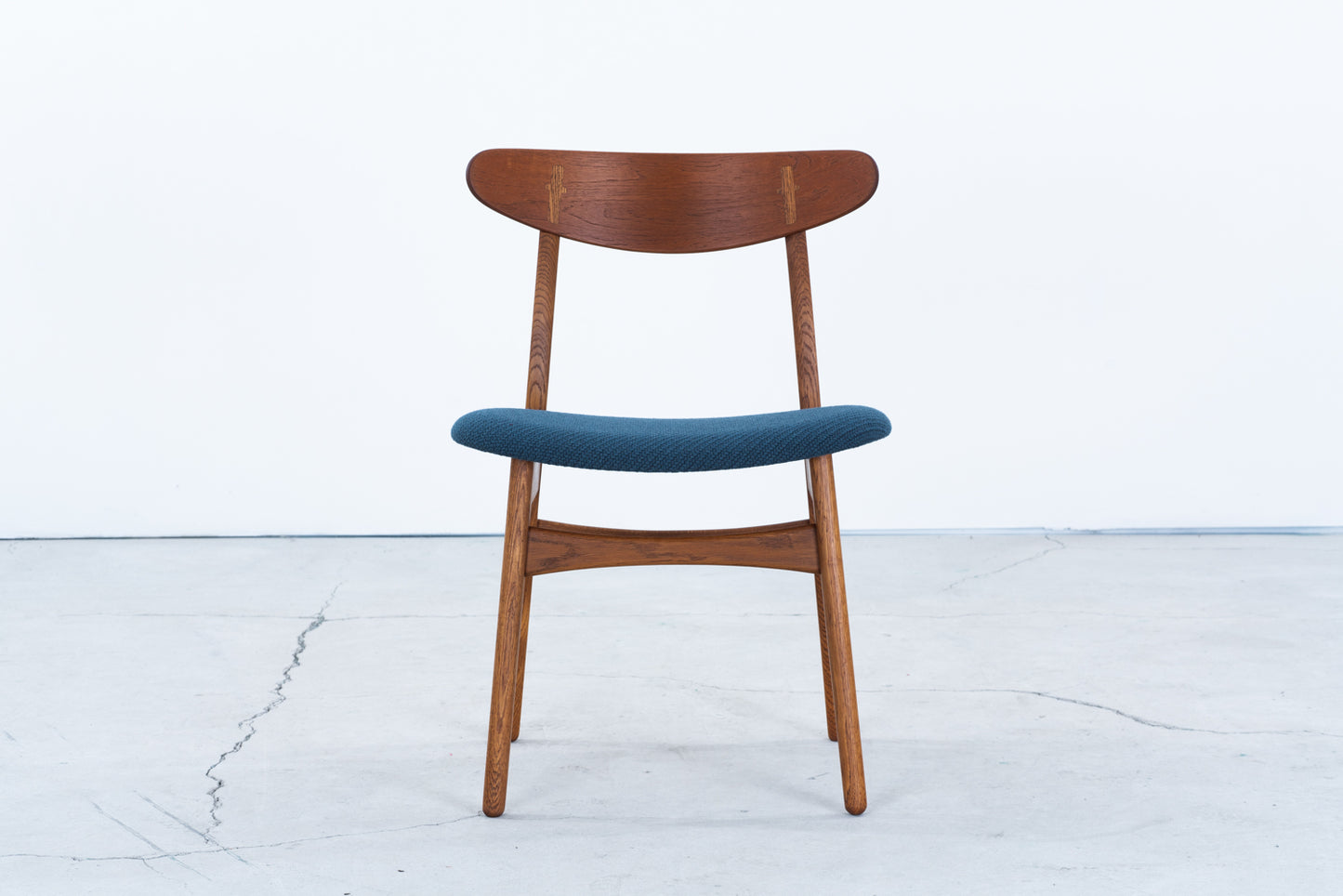 Hans J Wegner | CH30 dining chair