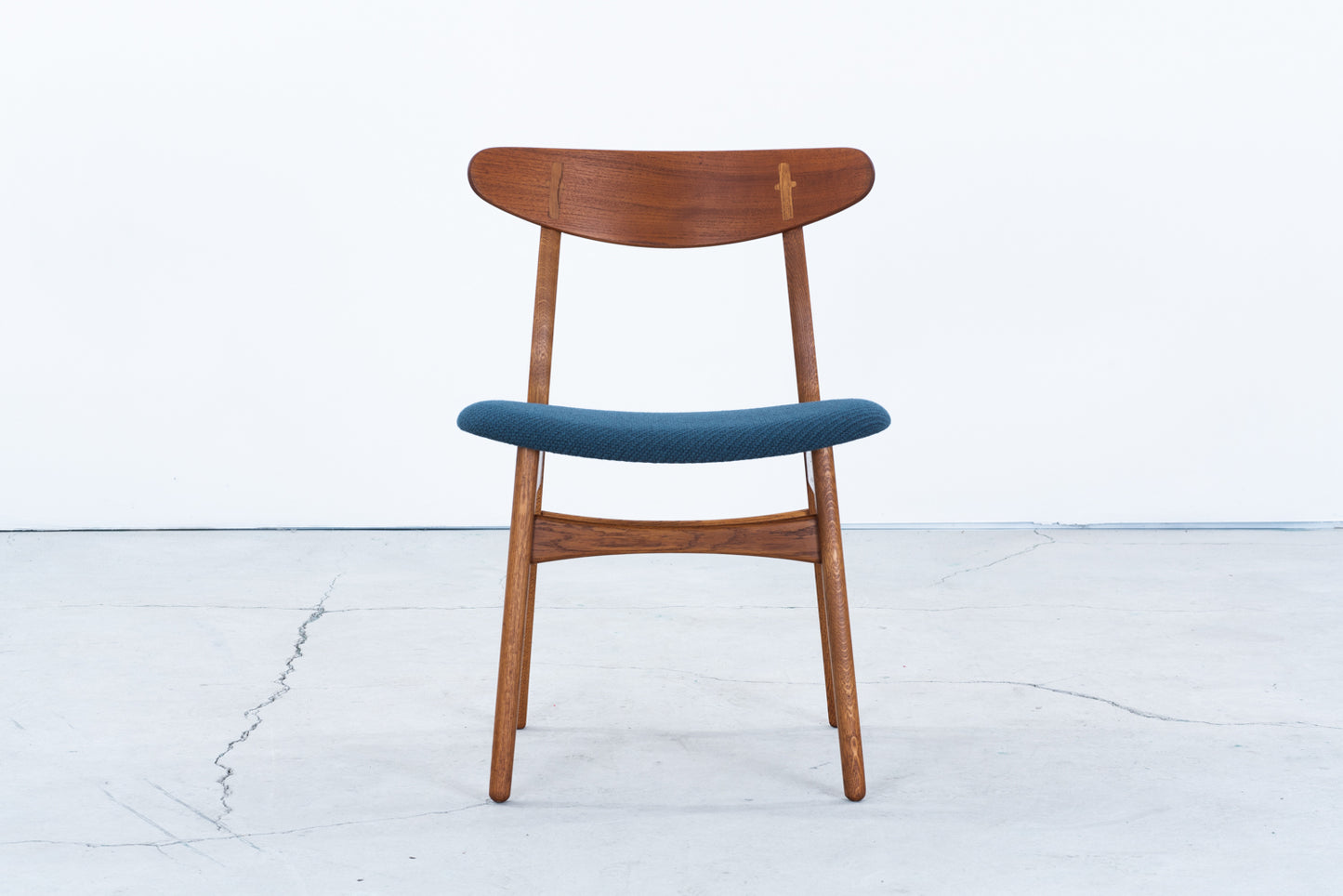Hans J Wegner | CH30 dining chair