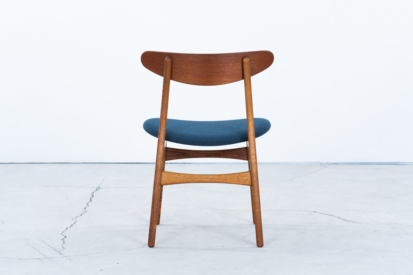 Hans J Wegner | CH30 dining chair