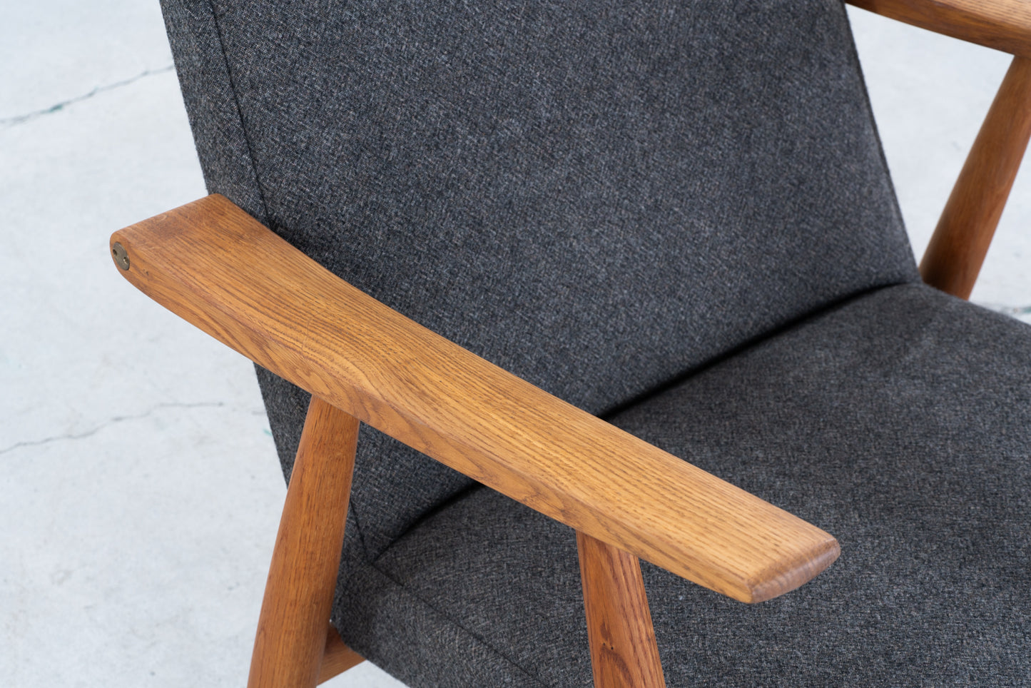 Hans J Wegner | GE260A easy chair