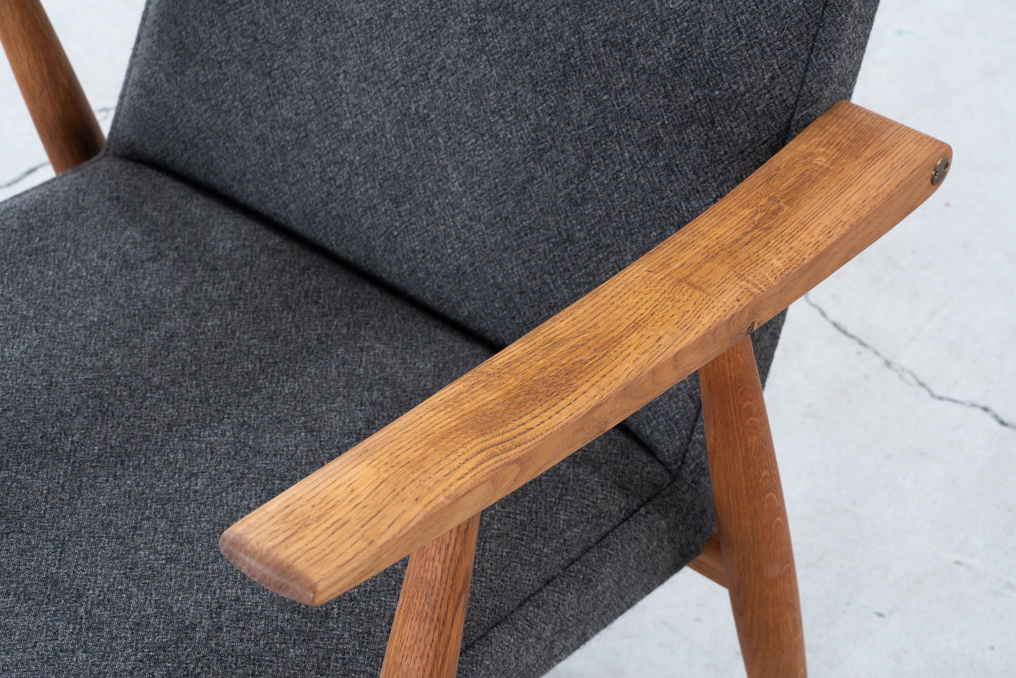 Hans J Wegner | GE260A easy chair
