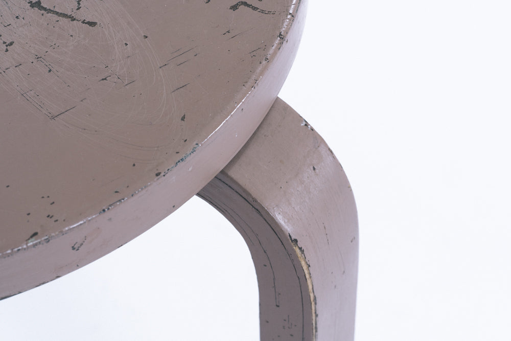 Alvar Aalto | stool 60 gray paint