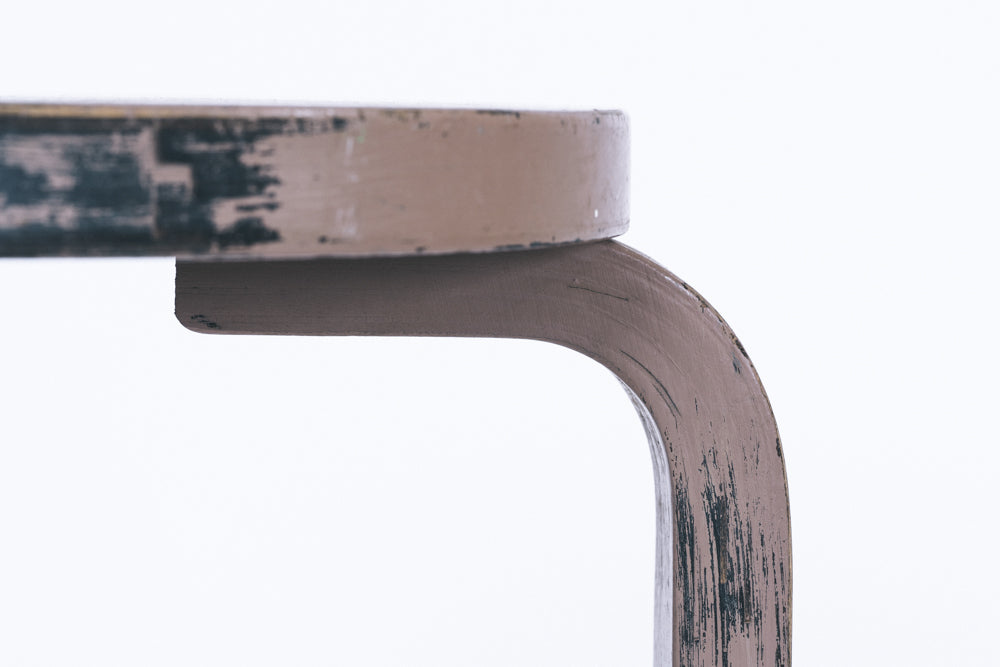Alvar Aalto | stool 60 gray paint