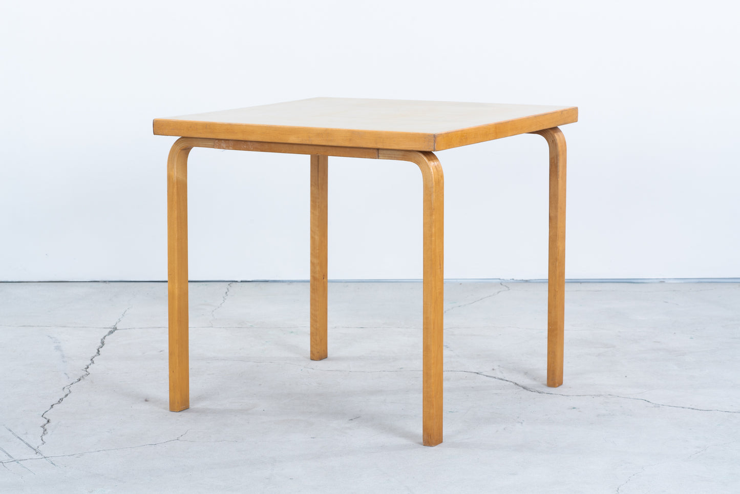 Alvar Aalto | model.81C Table yellow linoleum