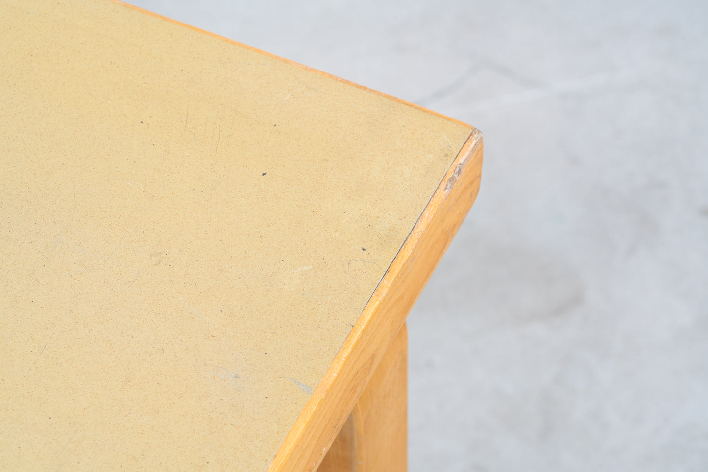 Alvar Aalto | model.81C Table yellow linoleum