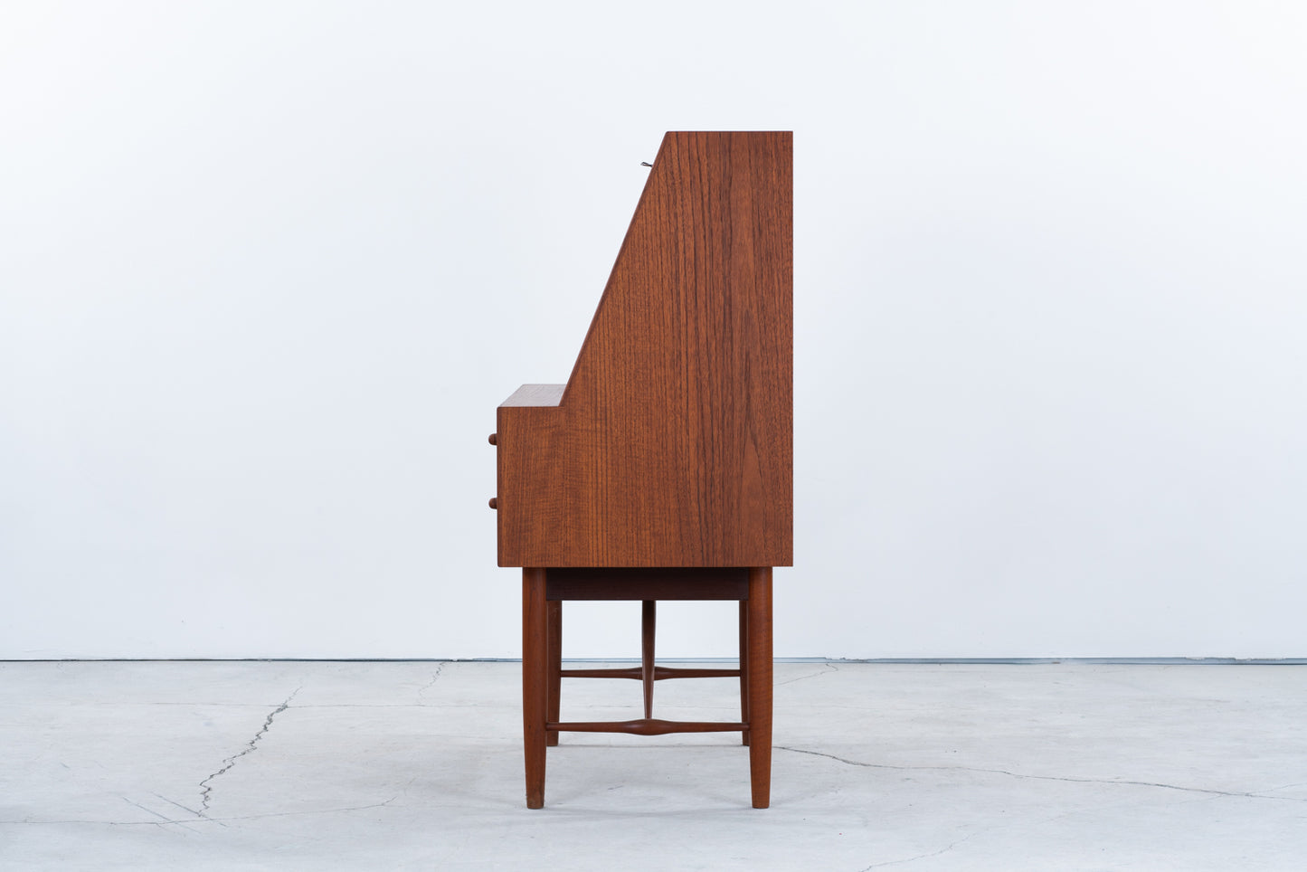 Ib Kofod Larsen | bureau