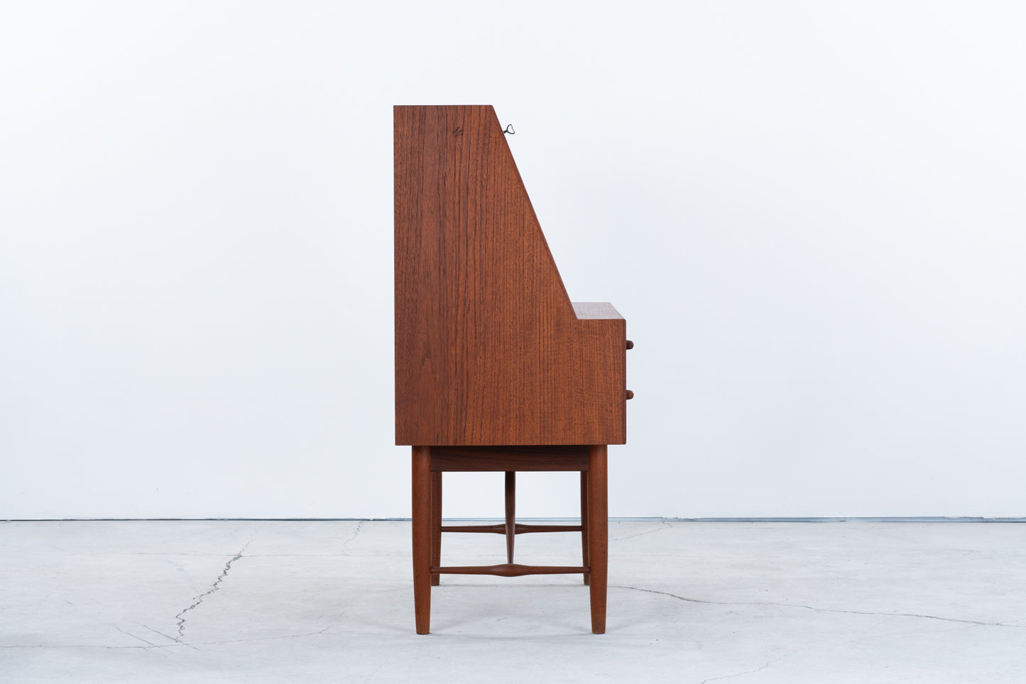 Ib Kofod Larsen | bureau