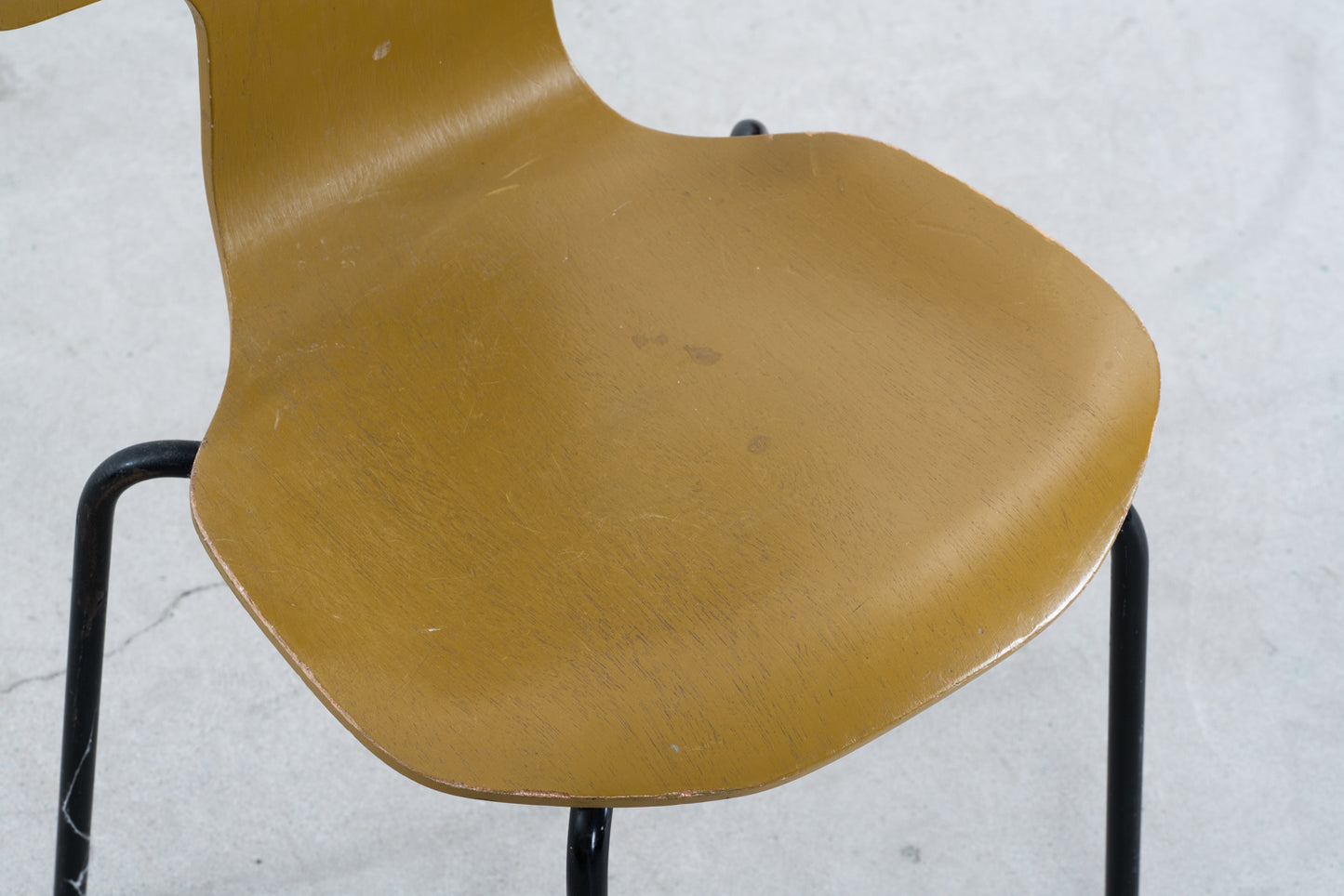 Arne Jacobsen | model.3123 child's T-chair