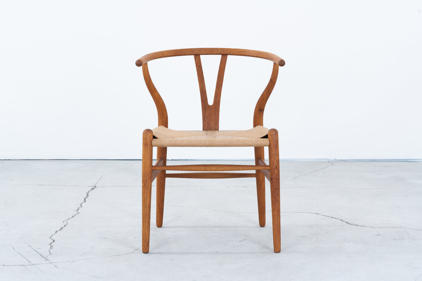Hans J Wegner | CH24 Y chair