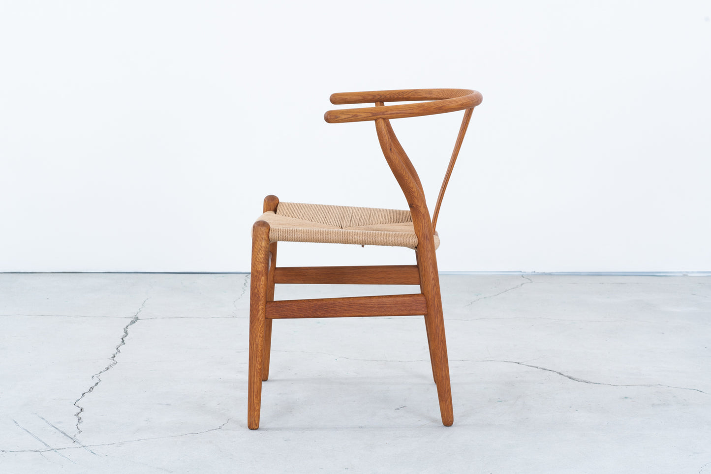 Hans J Wegner | CH24 Y chair