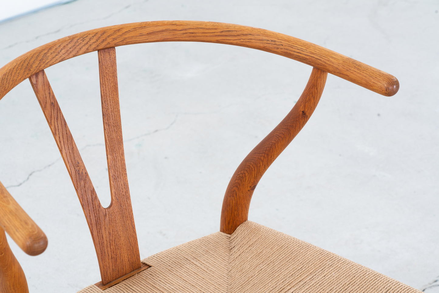 Hans J Wegner | CH24 Y chair