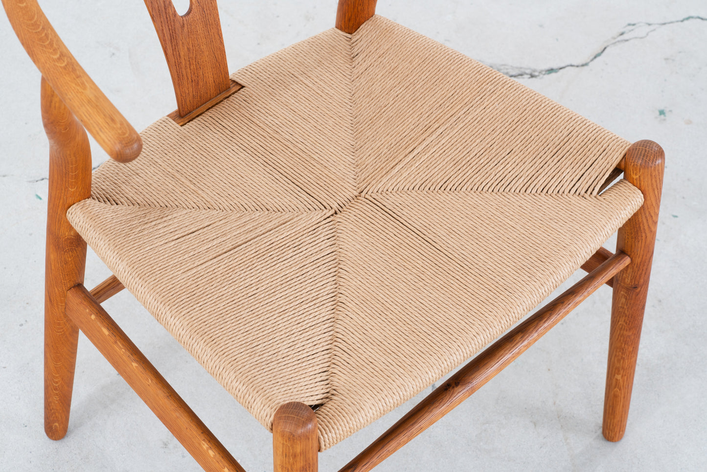 Hans J Wegner | CH24 Y chair