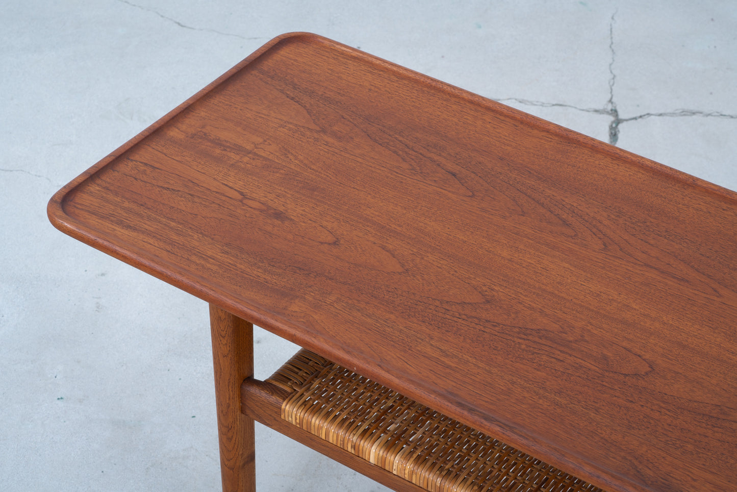 Hans J Wegner | AT10 coffee table