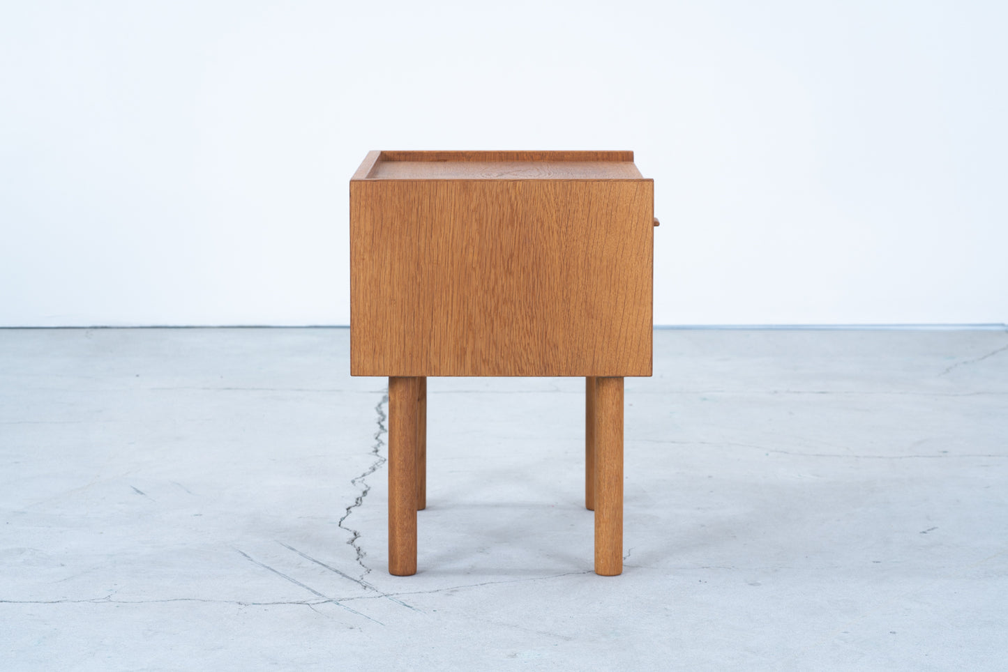 Hans J Wegner | RY430 night table