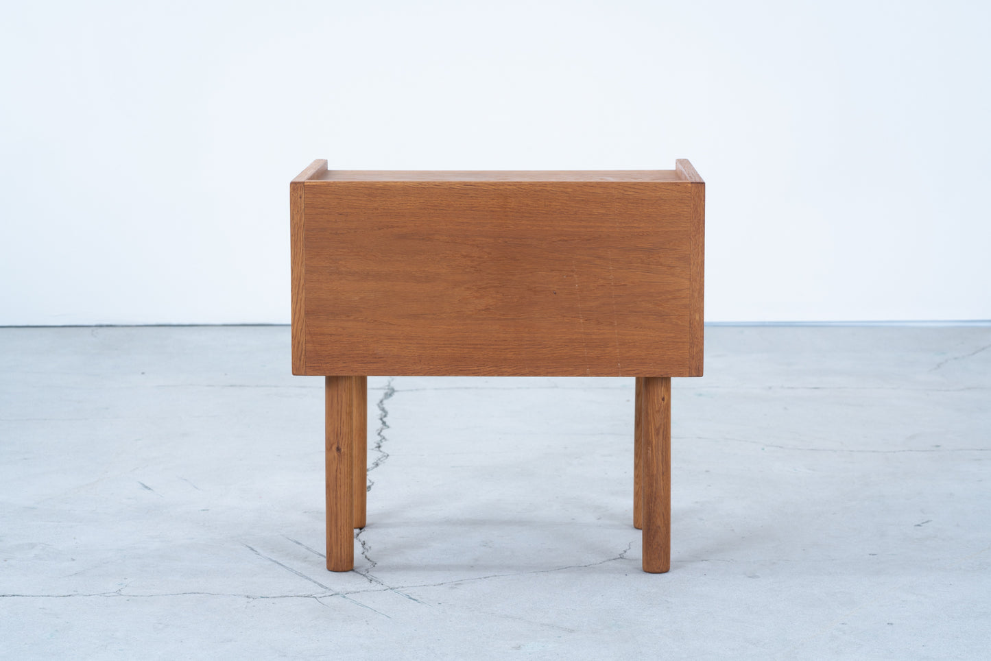 Hans J Wegner | RY430 night table