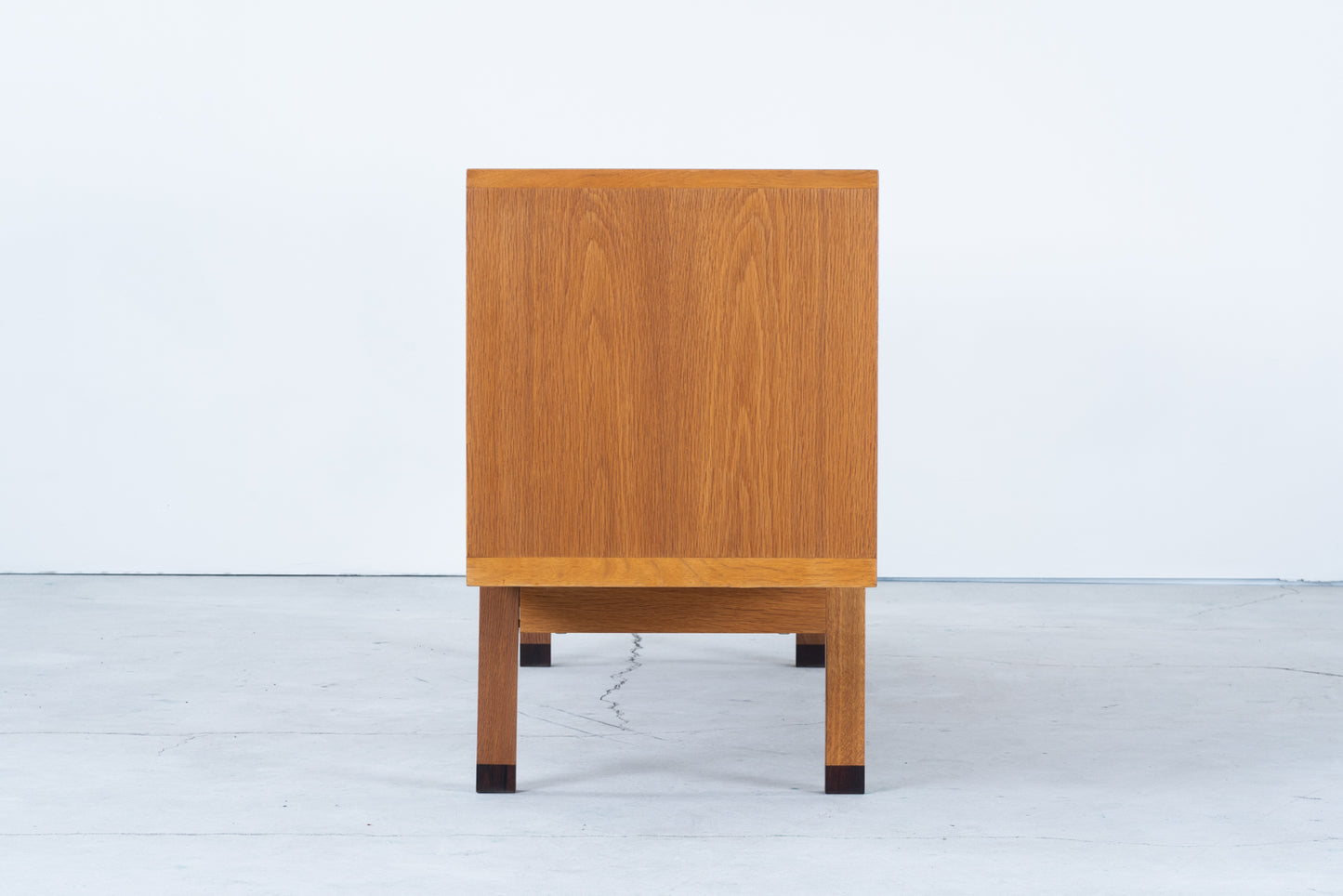 Hans J Wegner | RY26 sideboard