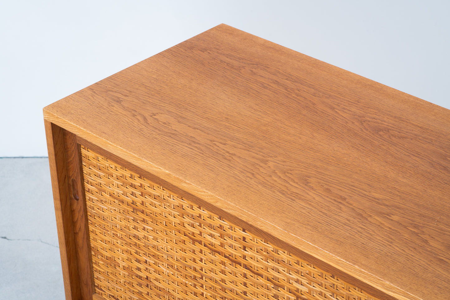 Hans J Wegner | RY26 sideboard