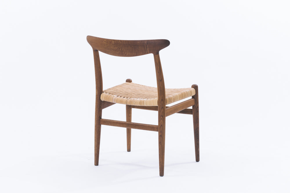 Hans J Wegner | W2 dining chair