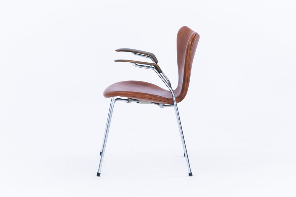 Arne Jacobsen | model.3207 seven chair
