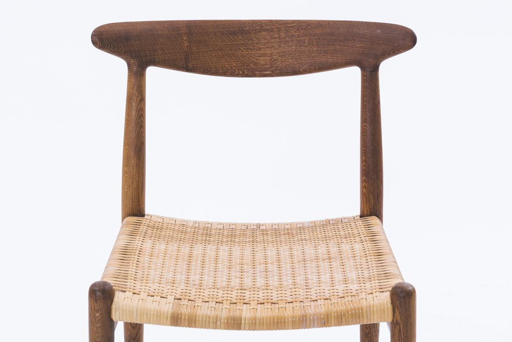 Hans J Wegner | W2 dining chair