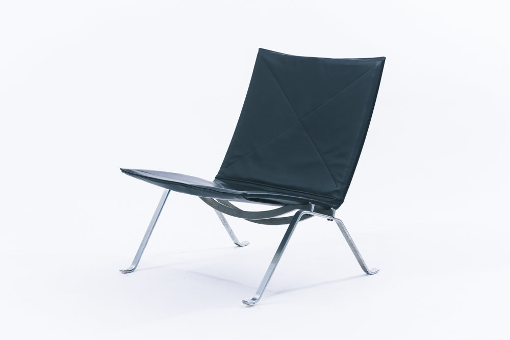 Poul Kjaerholm | PK22 Lounge Chair