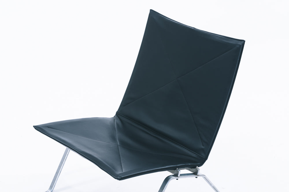 Poul Kjaerholm | PK22 Lounge Chair