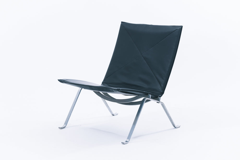 Poul Kjaerholm | PK22 Lounge Chair