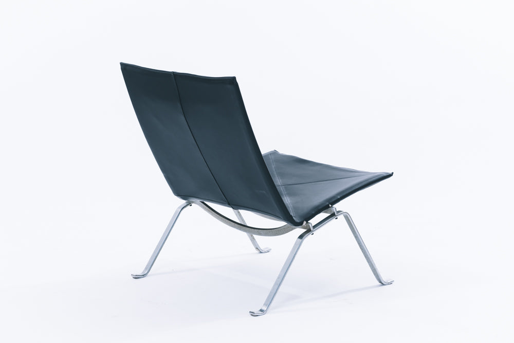 Poul Kjaerholm | PK22 Lounge Chair
