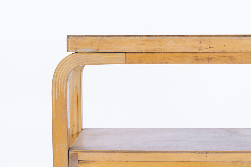 Alvar Aalto | Radio Table
