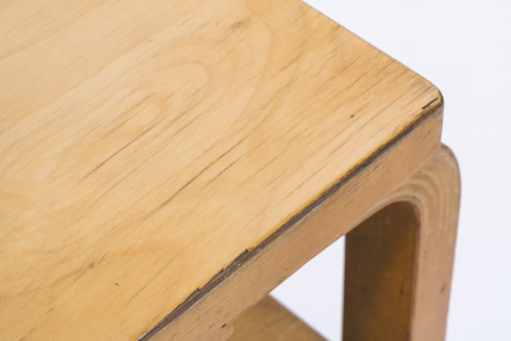 Alvar Aalto | Radio Table