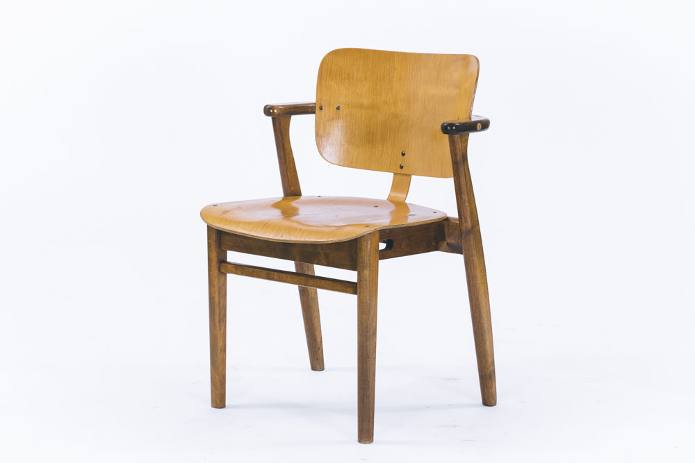 Ilmari Tapiovaara | Domus chair