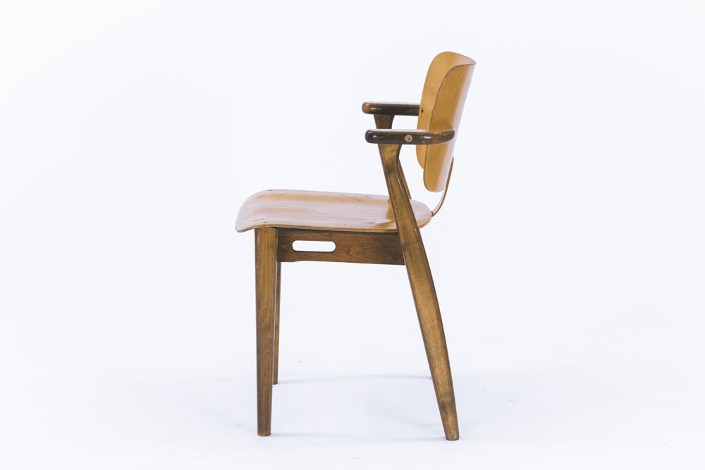 Ilmari Tapiovaara | Domus chair