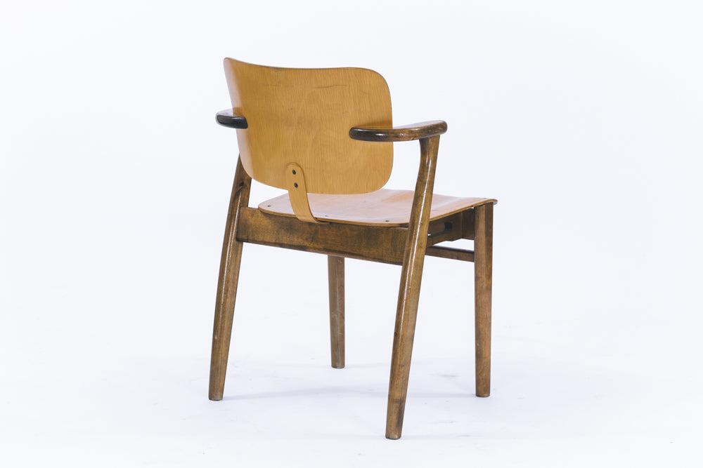 Ilmari Tapiovaara | Domus chair
