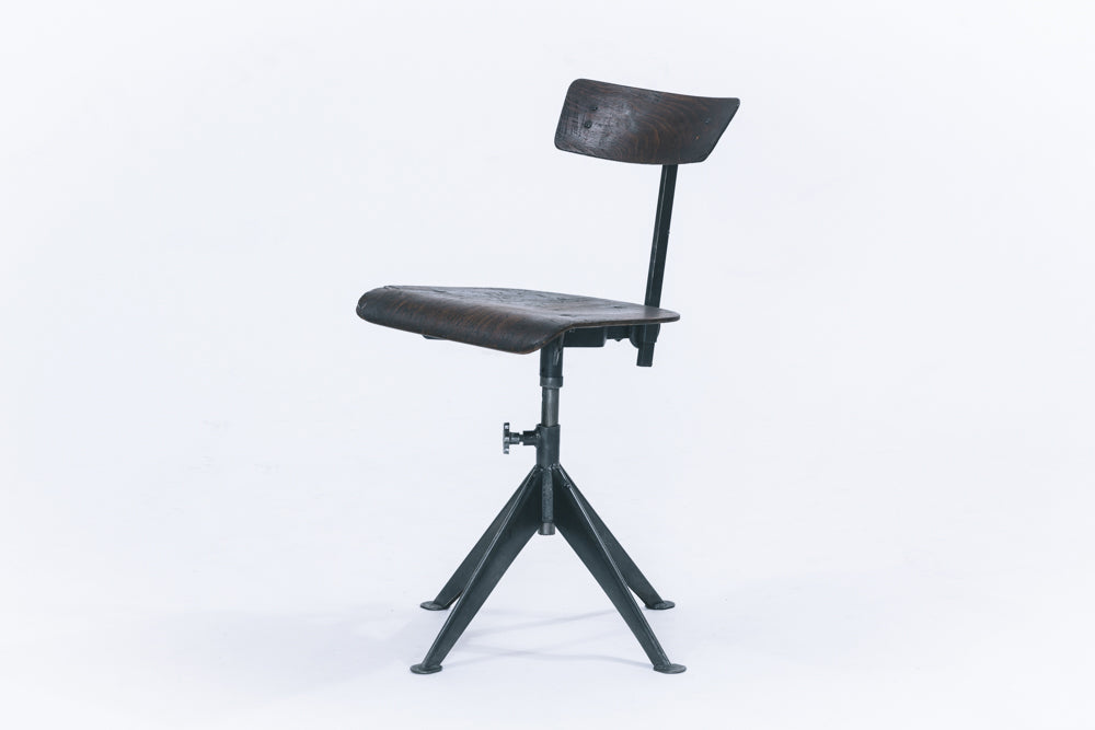 office swivelling chair