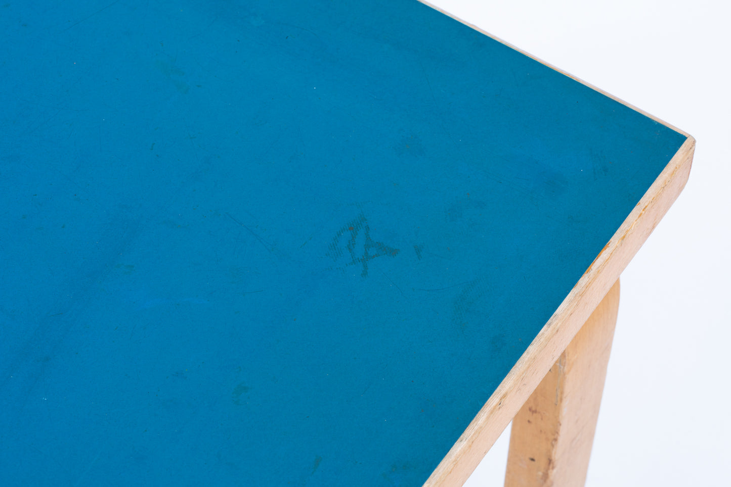 Alvar Aalto | Table blue linoleum