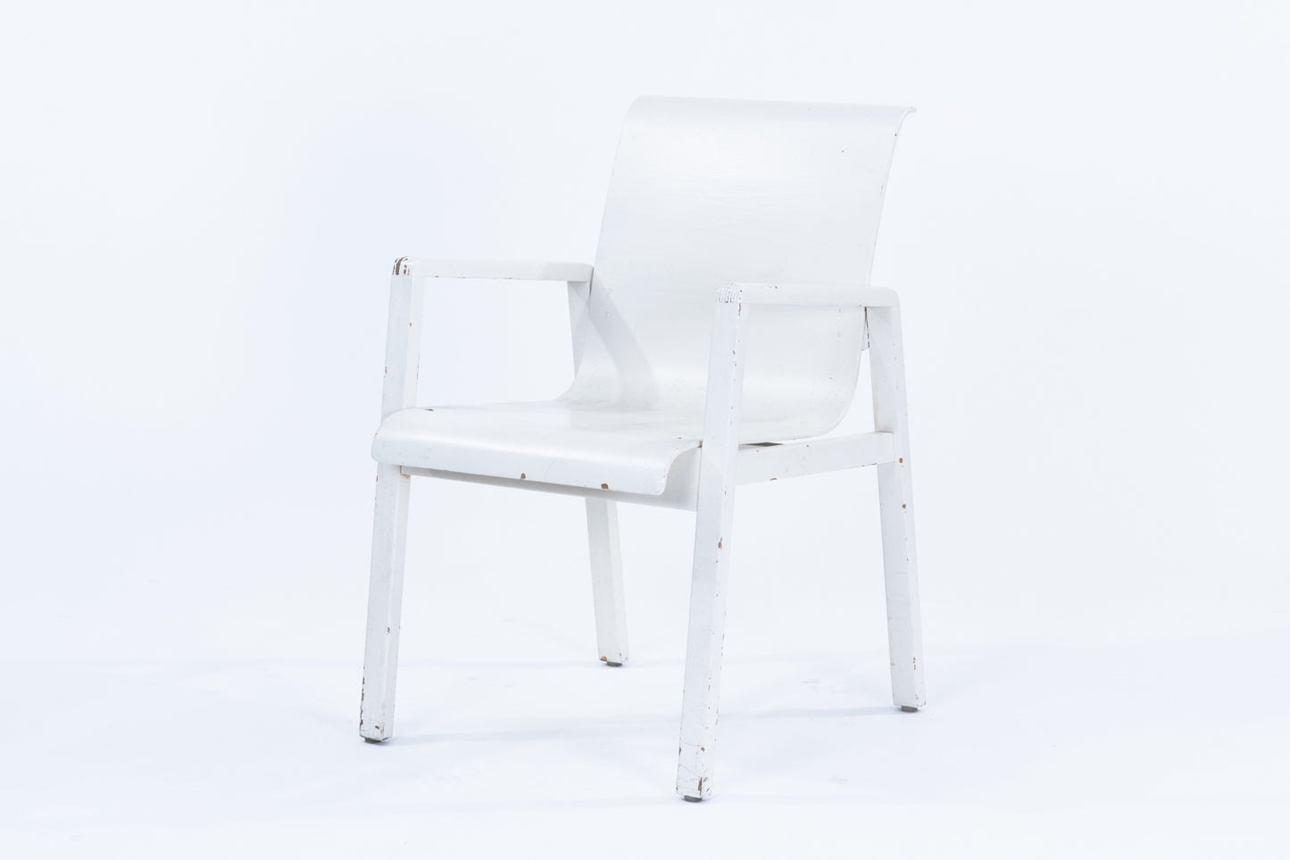 Alvar Aalto | 51 / 403 Hallway arm chair & 907b table set white paint