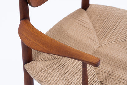 Peter Hvidt & Orla Molgaard Nielsen | model.316 arm chair